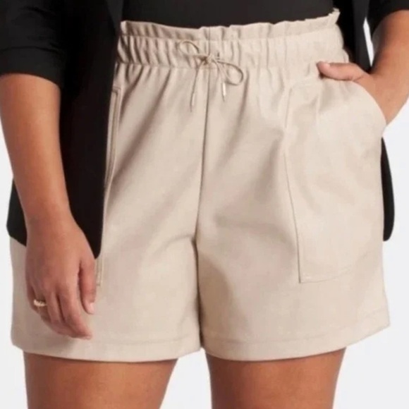 Avec Les Filles Faux Leather Paper Bag Shorts Size 2X NWT - Picture 1 of 13